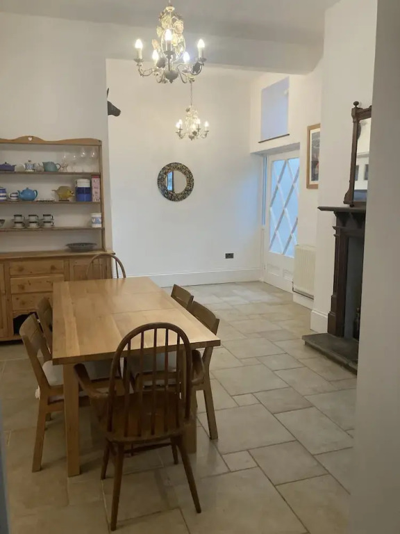 Stunning 4-bed House in Devon 10 Mins From Beach