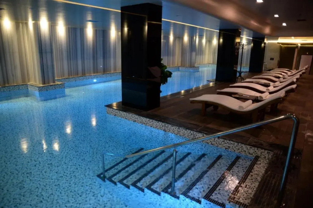Hotel Russia