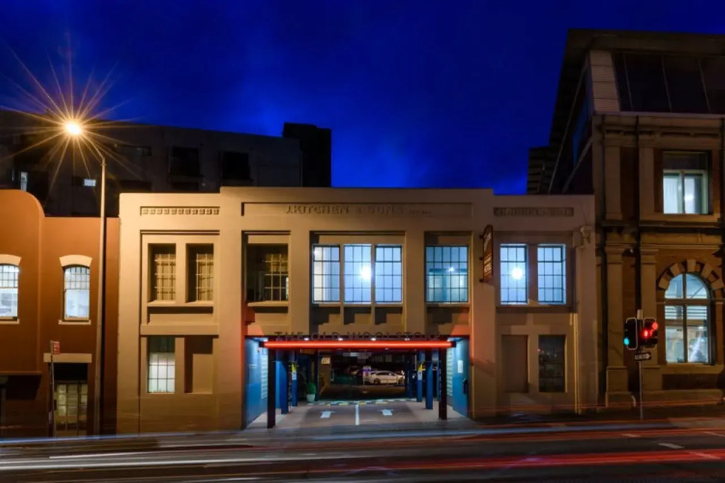 The Old Woolstore Apartment Hotel