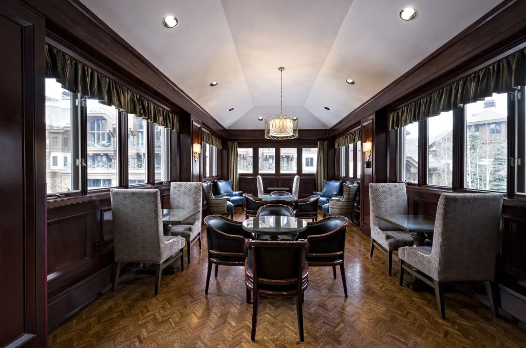 Poste Montane Lodge by East West
