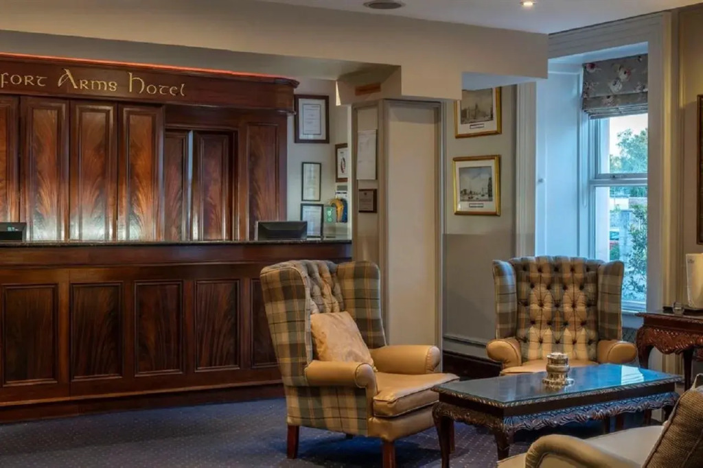 Headfort Arms Hotel