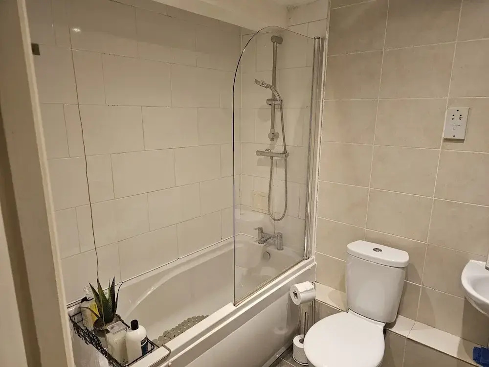 Spacious 2 Bedroom in Woolwich, 15 Minutes to 02