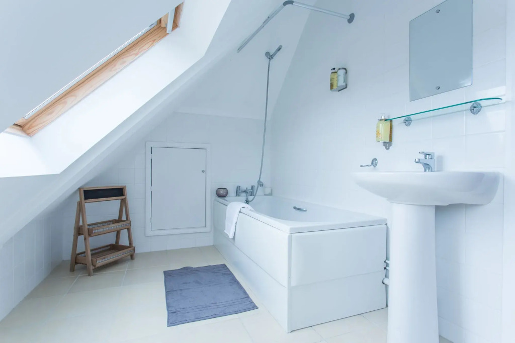 Bright 2 Bed Apartments in Marston Oxford, Free Parking, OX3 Near John Radcliffe Hospitals & University Parks