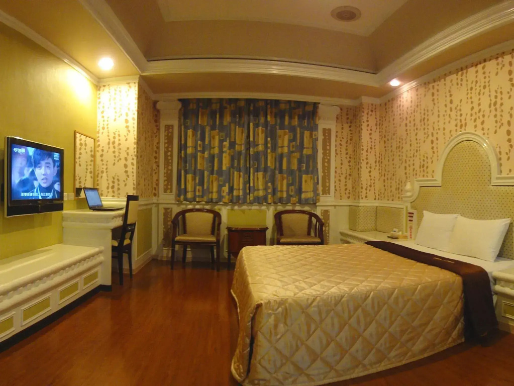 Hua Yue Hotel