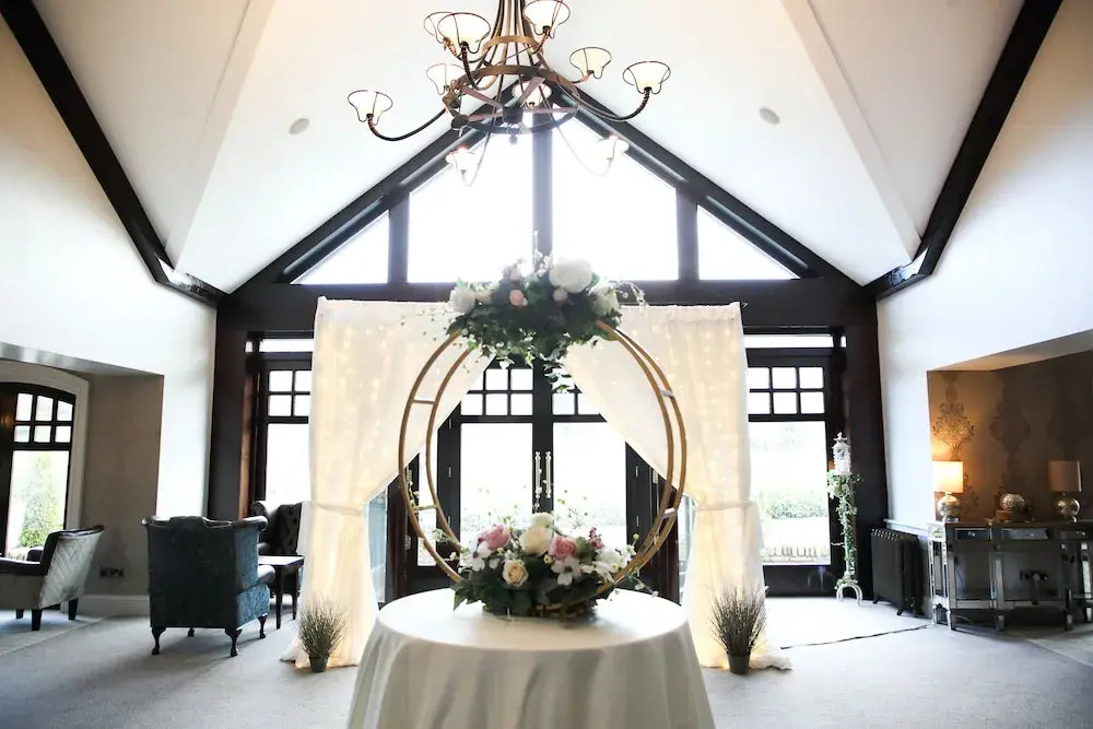Mulroy Woods Hotel