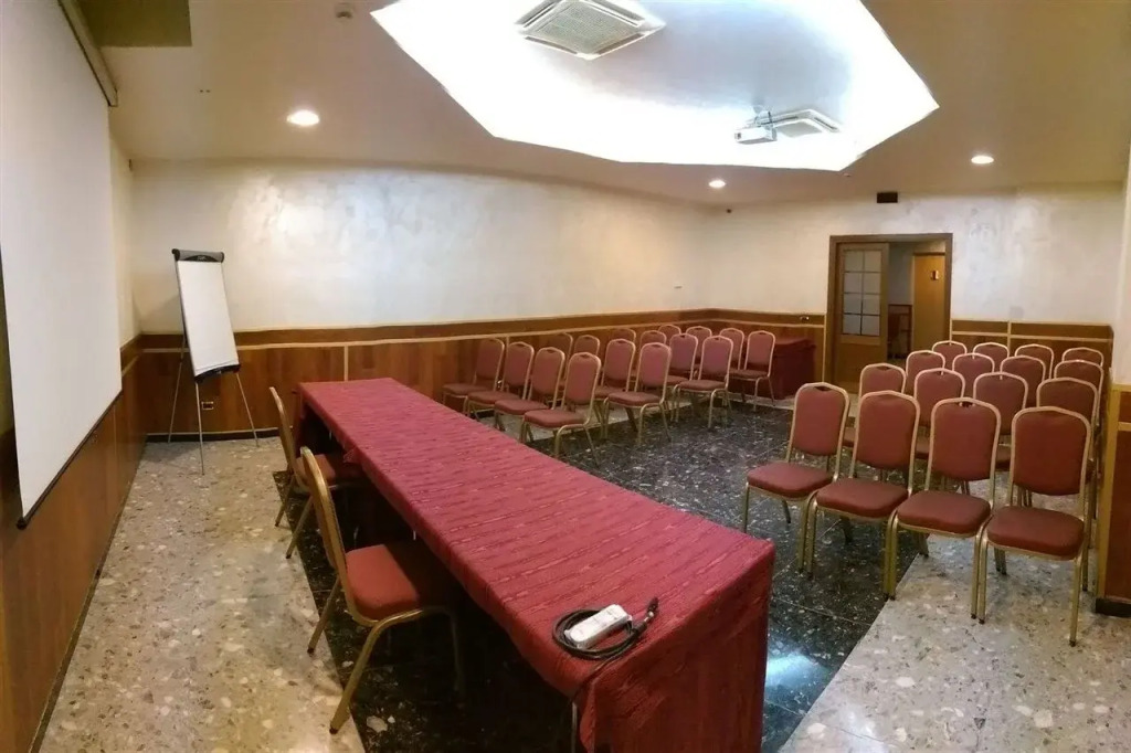 Hotel Meeting