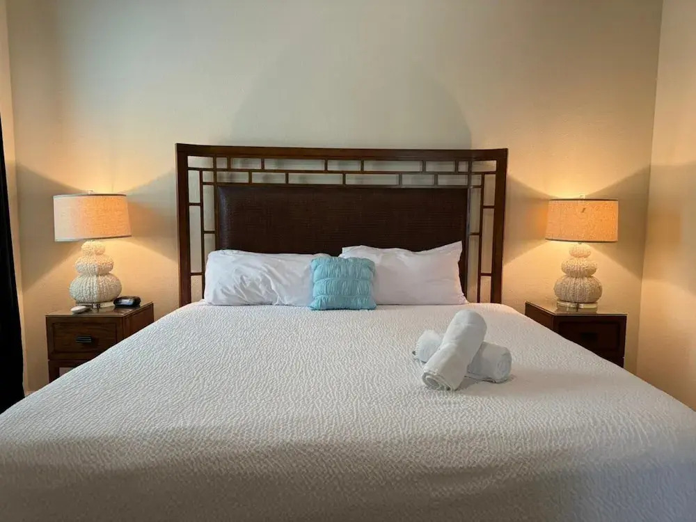 7613-8-bl-only 10 Minutes From Disney
