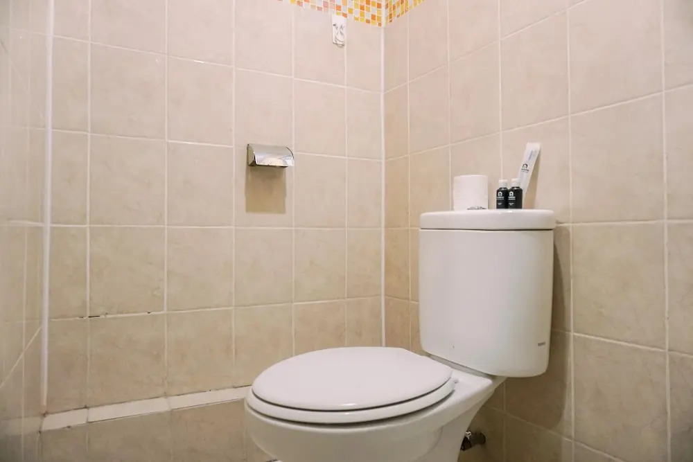 Warm And Cozy Stay Studio Green Bay Pluit Apartment