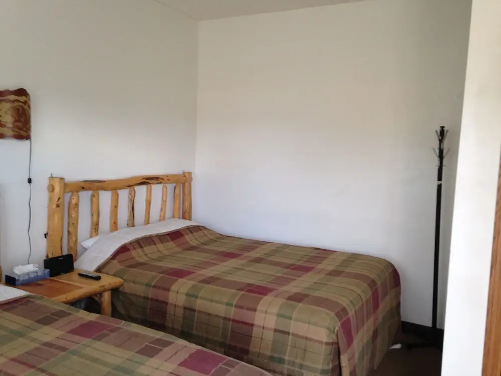 Bears Den Lodge