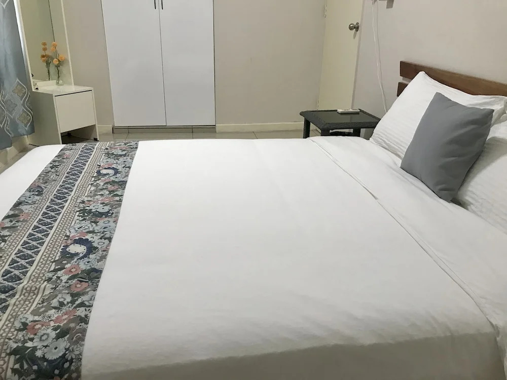 Leisure City Apartment