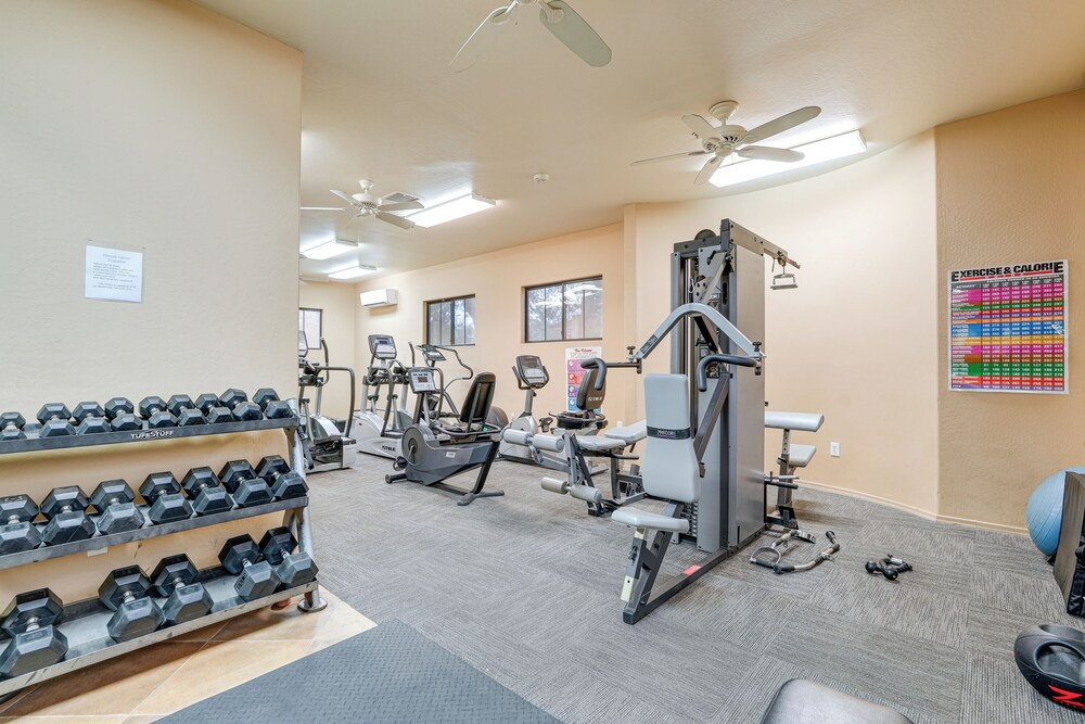 1 Mi to Golf: Lake-view Condo w/ Pool in Chandler!
