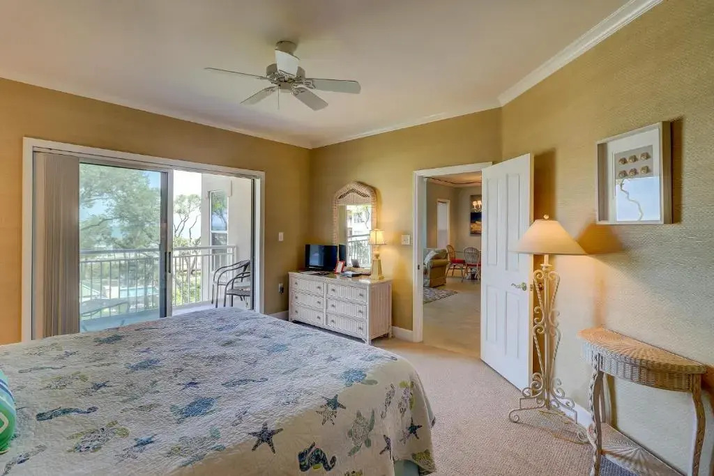 6301 Hampton Place 3 BR Lux Oceanfront