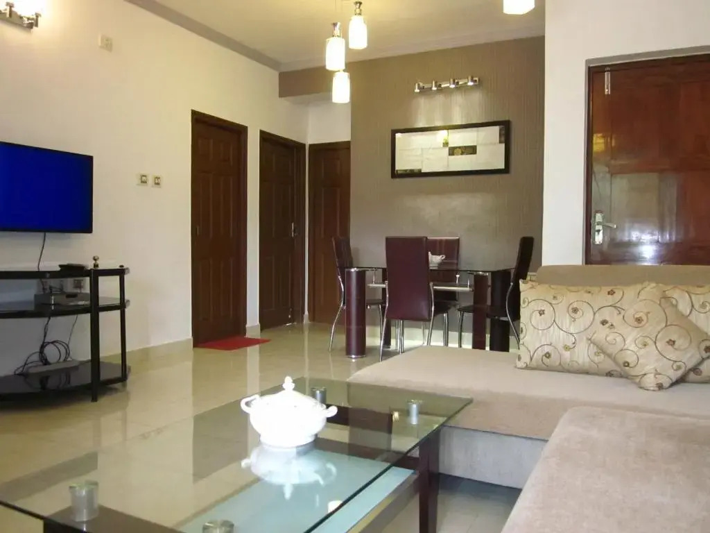 FF-1 Apartment