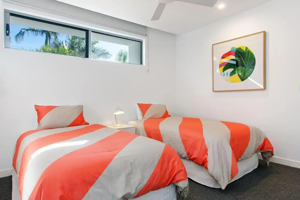 Blueys Beach House - 5 Bedroom