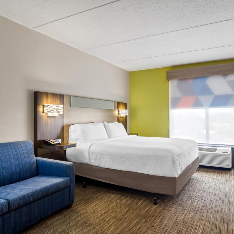 Holiday Inn Express & Suites Jacksonville South East - Medical Center Area by IHG
