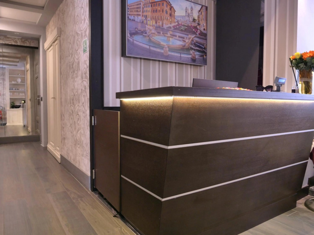 HELMIRAGE Piazza di Spagna Suite