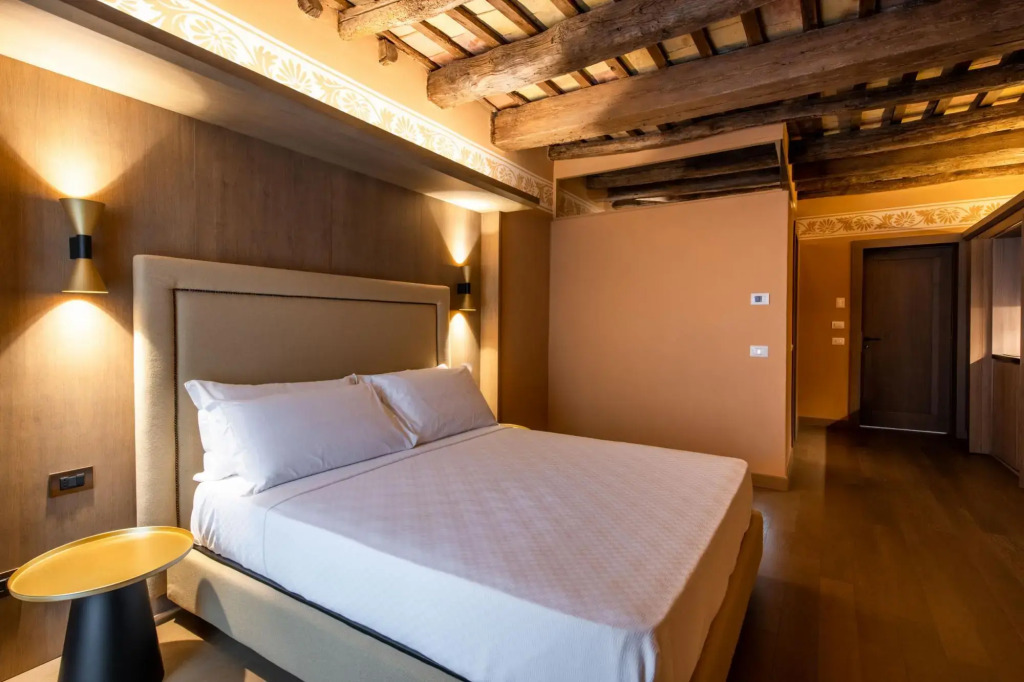 Palazzo De Gregorio - Apartments