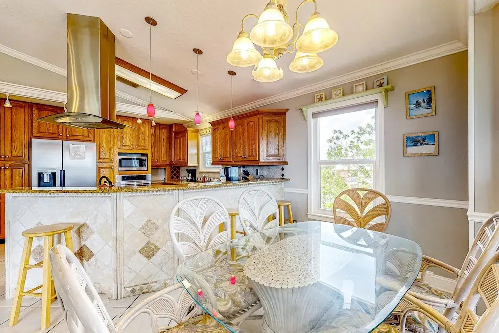 Tropical Gem w/ Courtyard & Large Deck Stroll 1 Block to Beach Boardwalk
