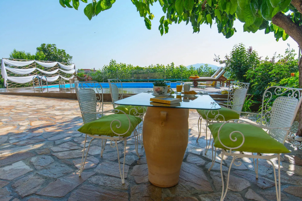 Villa Natura prive swimming pool