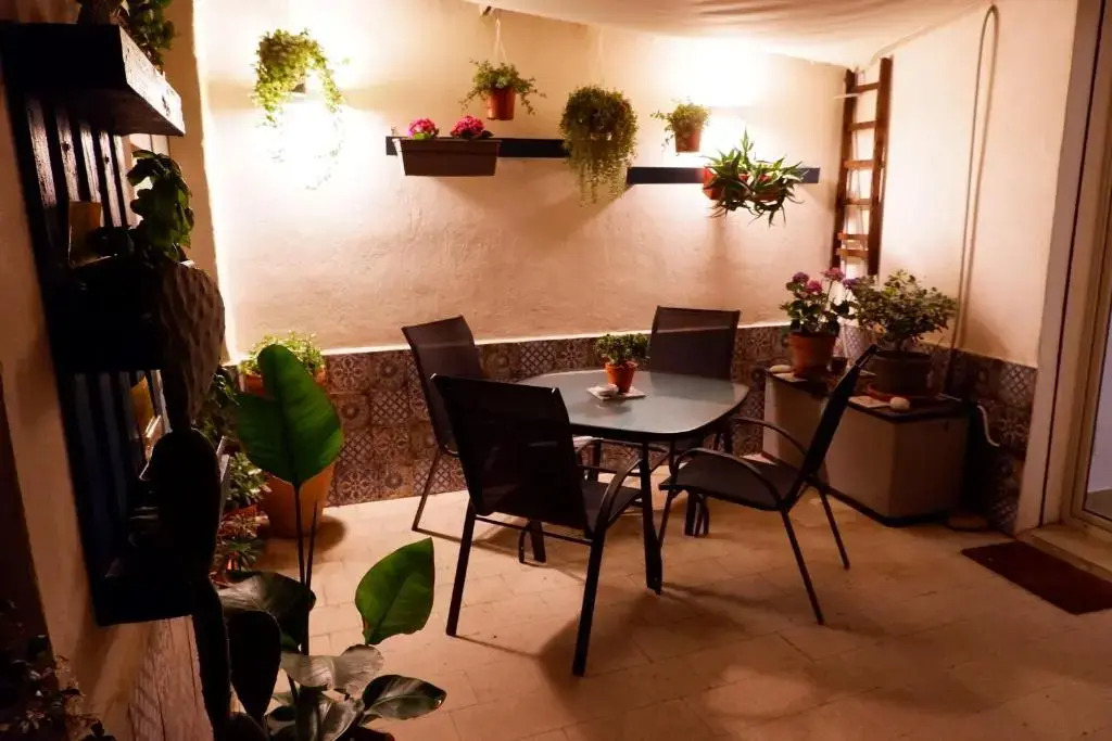 SantAgostino Apartment with Terrace by Wonderful Italy