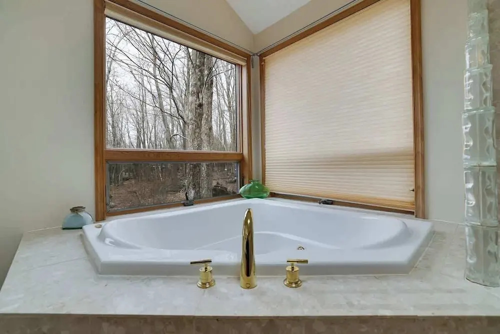 Pocodobe Private Pool Retreat in Poconos