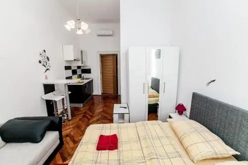 Apartments and Rooms Palmers Lodge