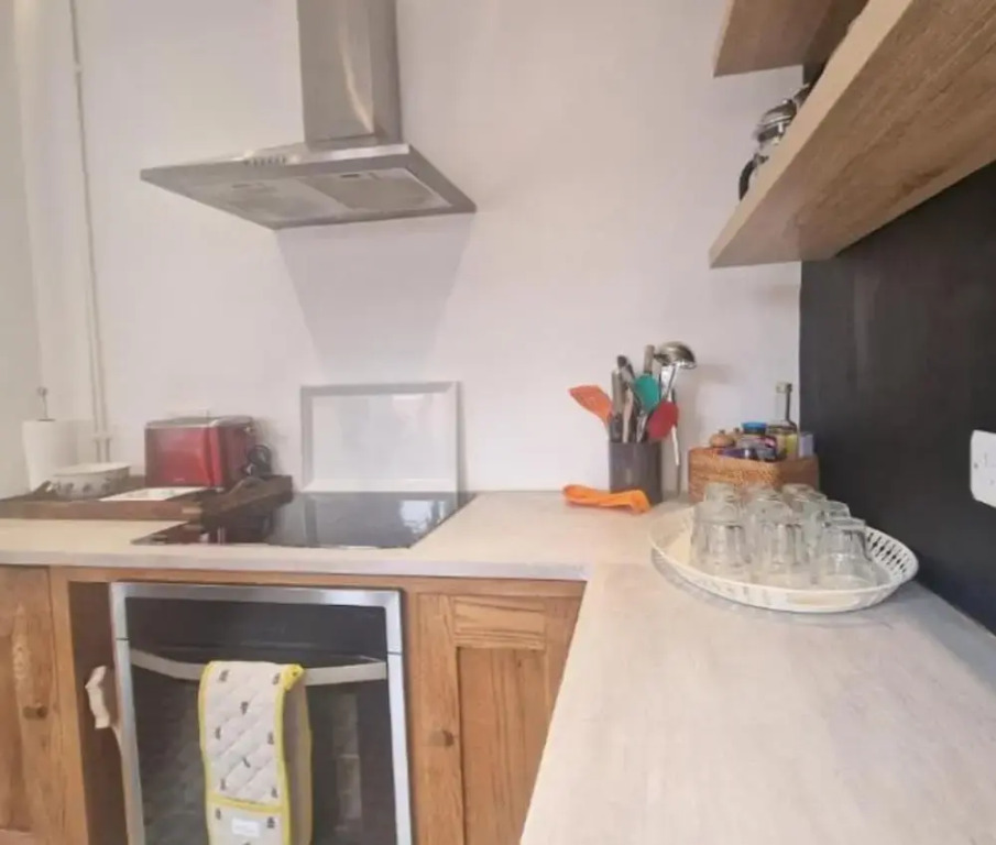 Inviting 2-bed Character House Stamford