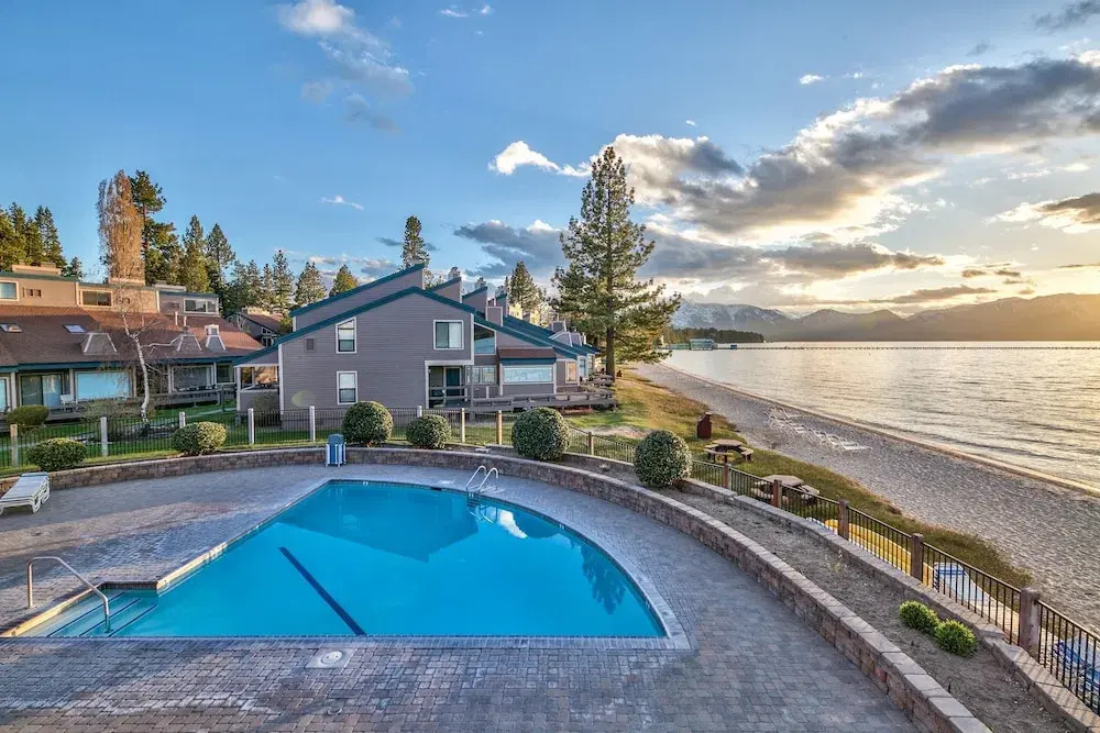 621 Lakeview