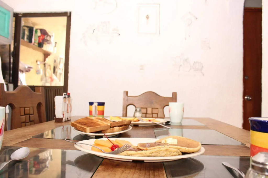 Kukulcan Hostel & Friends
