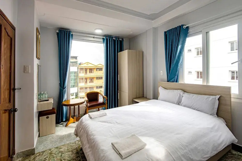 Son Hung Hotel