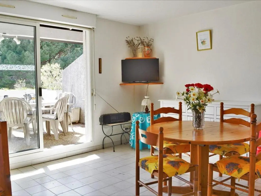 Appartement Le Lavandou, 2 pièces, 4 personnes - FR-1-251-292