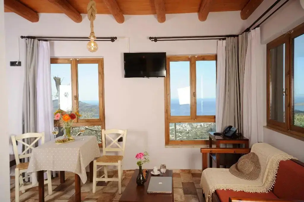 Stefanos Village Hotel