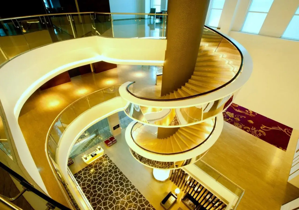 JS Luwansa Hotel & Convention Center