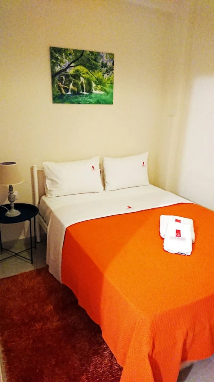 Monad Apartments Karaoli