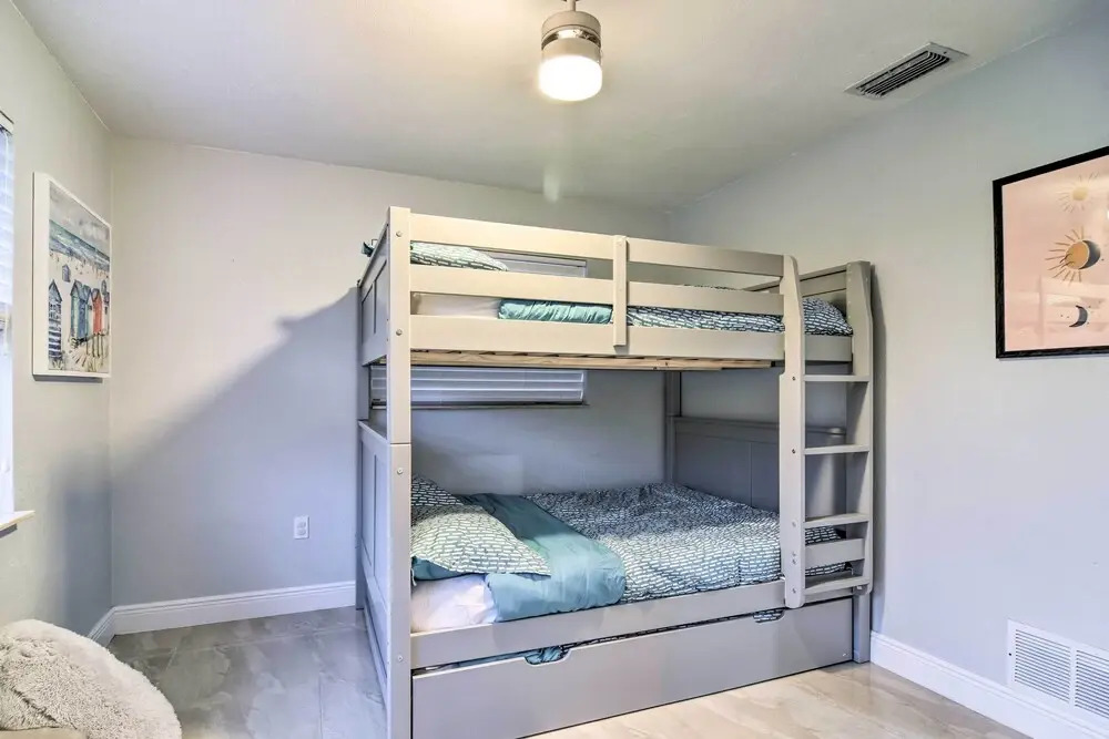 Updated Largo Getaway w/ Private Pool & Lanai!