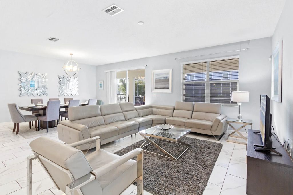 8942TW Champions Gate 8 Bedroom 5 Bathroom