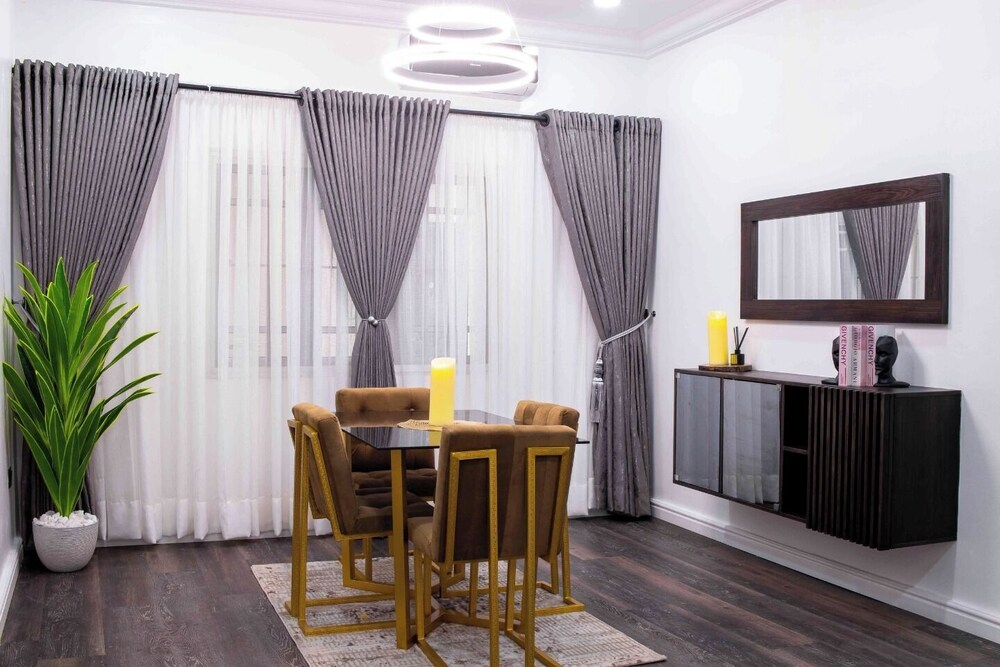 Sparkles Apartment