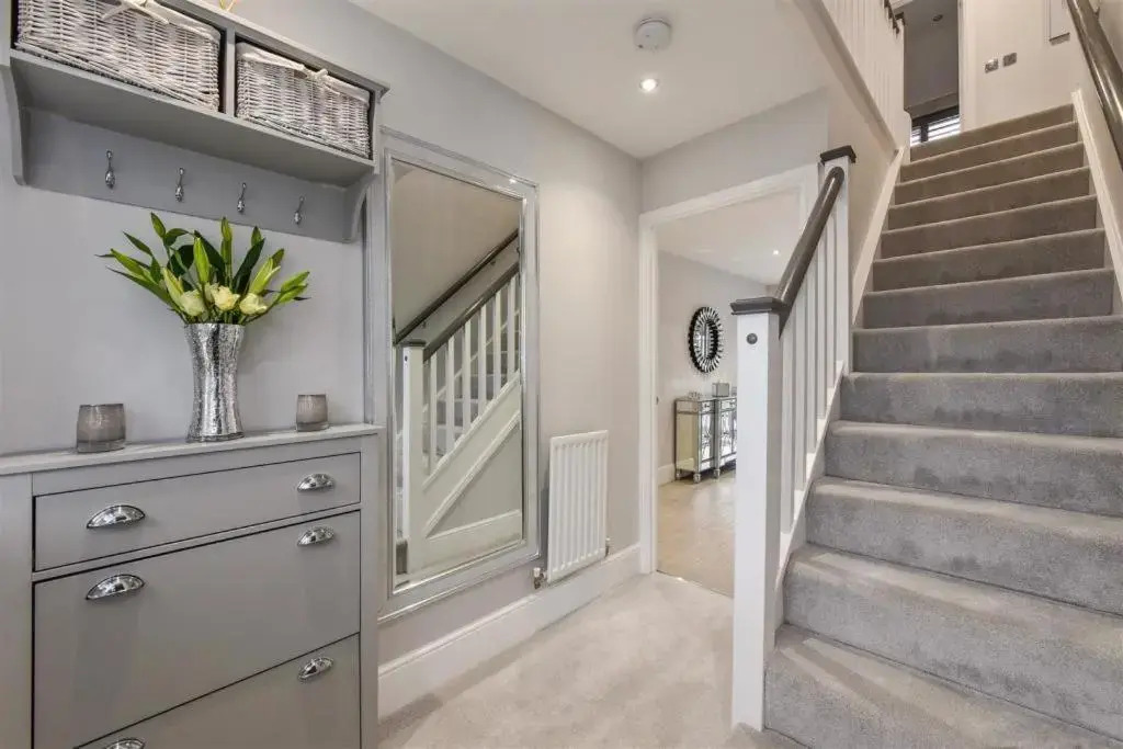 Luxury 4 Bedroom Detached House