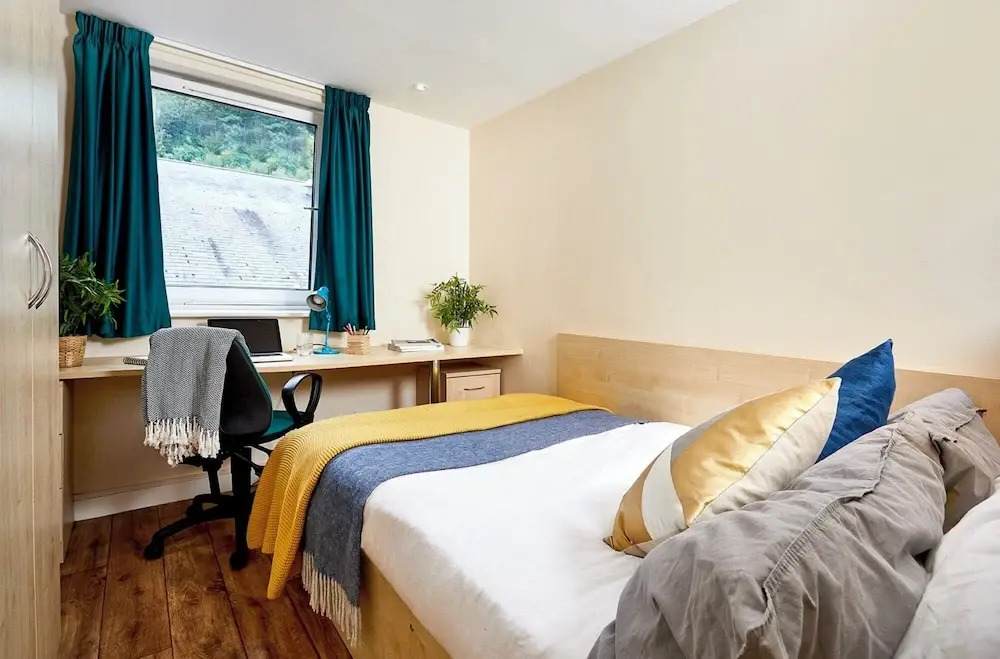 iQ Ty Willis House in Bangor 3 Min Walk to Bangor Station