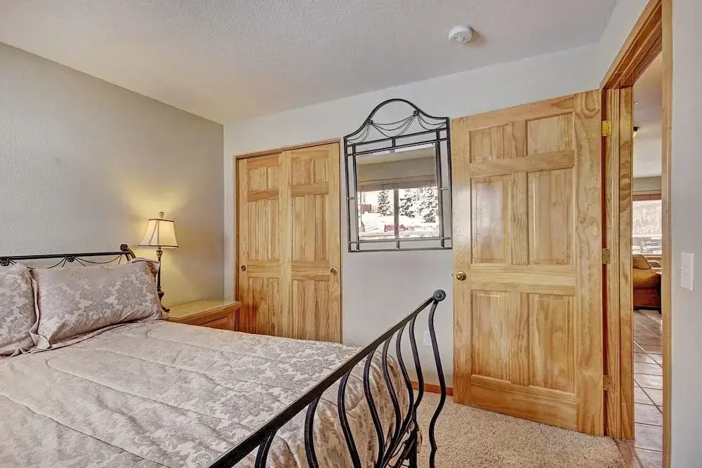 522 Watch Hill Condo