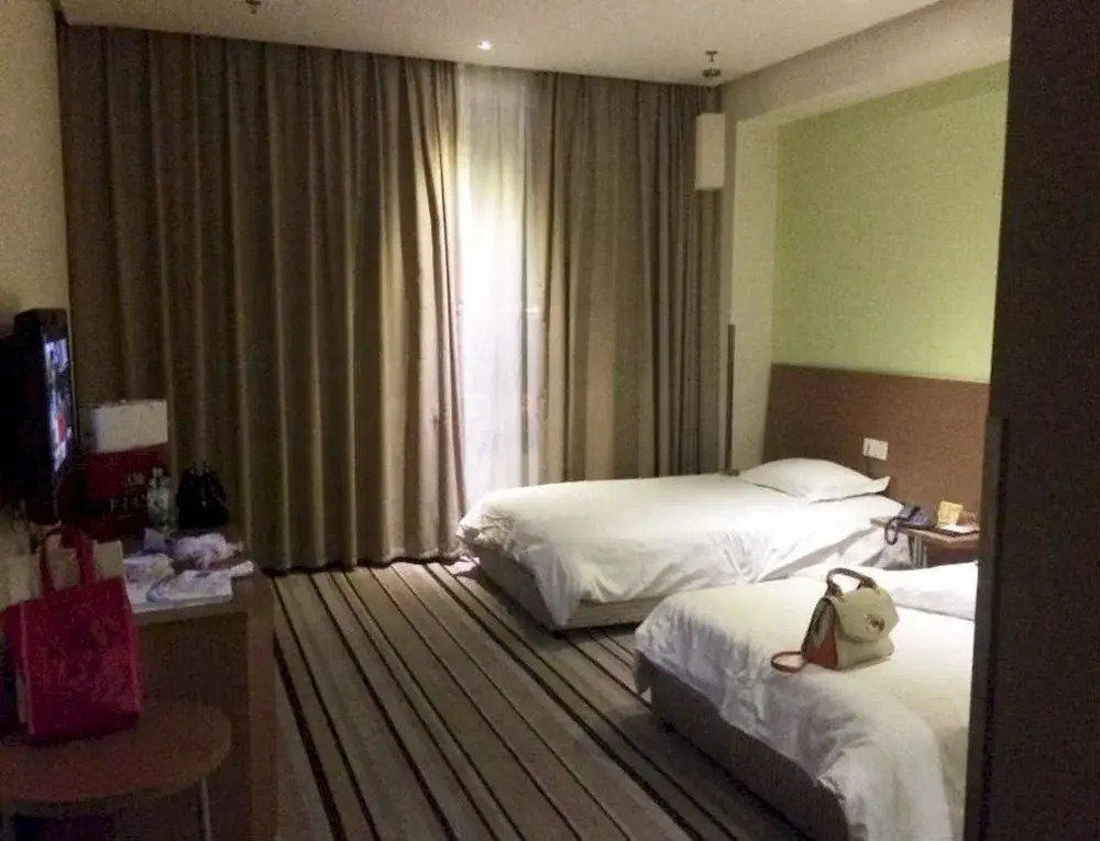 Motel 168