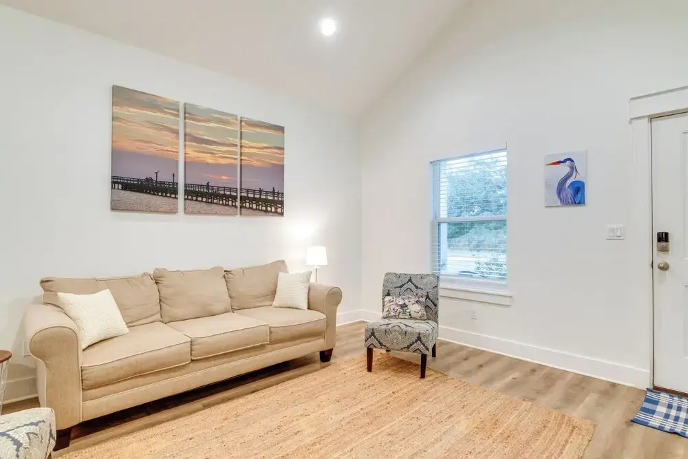 1 Mi to Beach: Retreat w/ Large Yard in Rockport