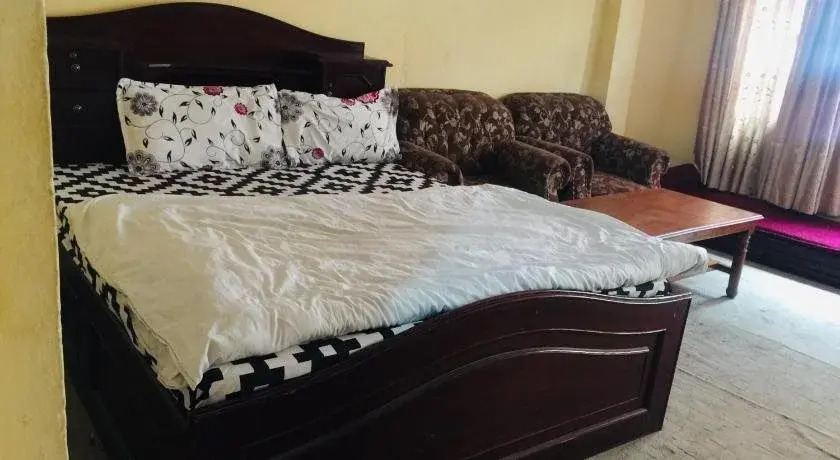 Himchuli Guest House