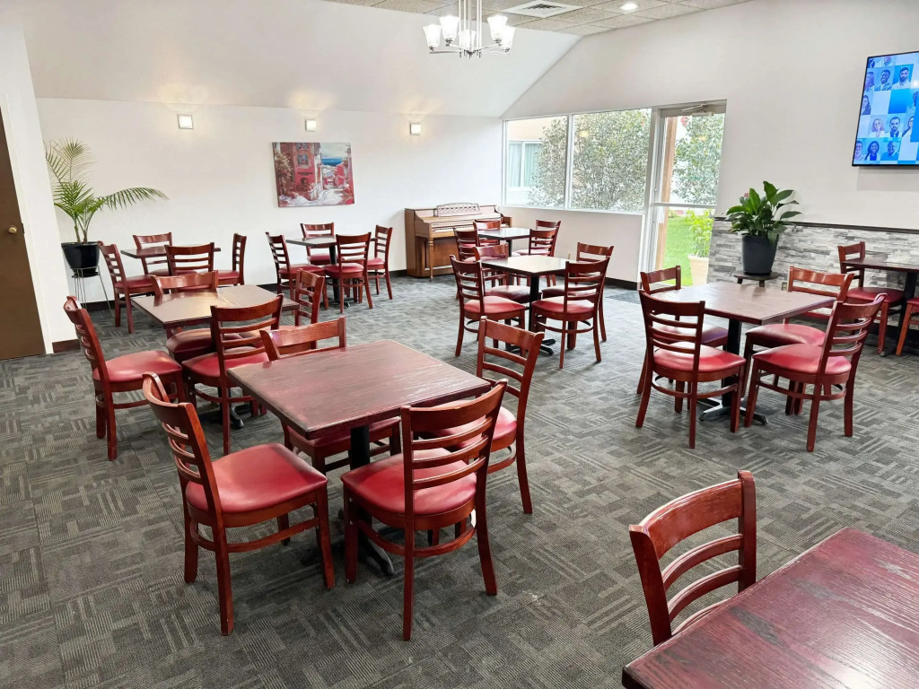 Econo Lodge Wausau - Rothschild