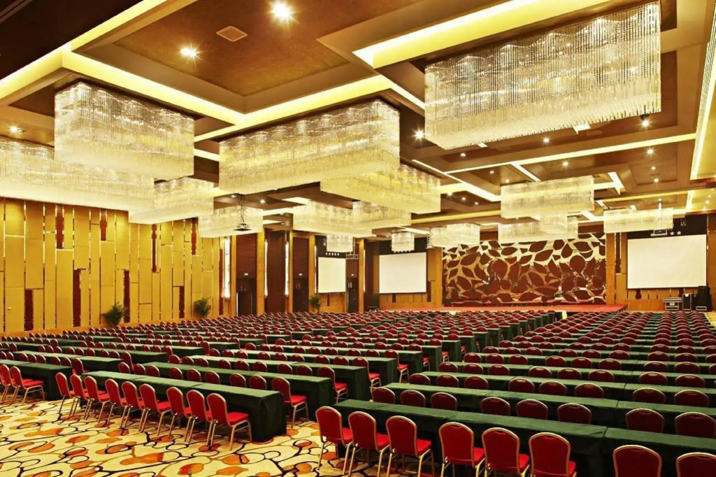 Отель Kun Tai Glory Hotel Beijing Wangjing