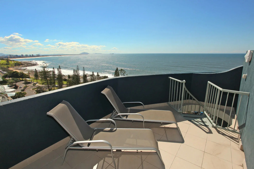 Malibu Apartments