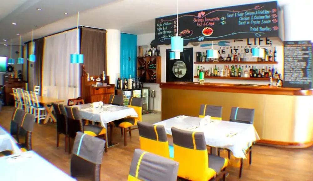 Murex Plaza Hotel & Suites