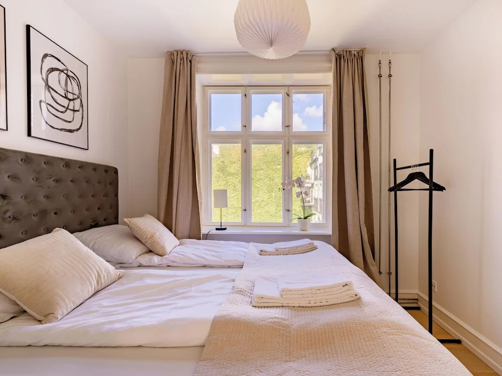 Shield 3 - 3 Bedroom Apartment With Balcony in Central Copenhagen