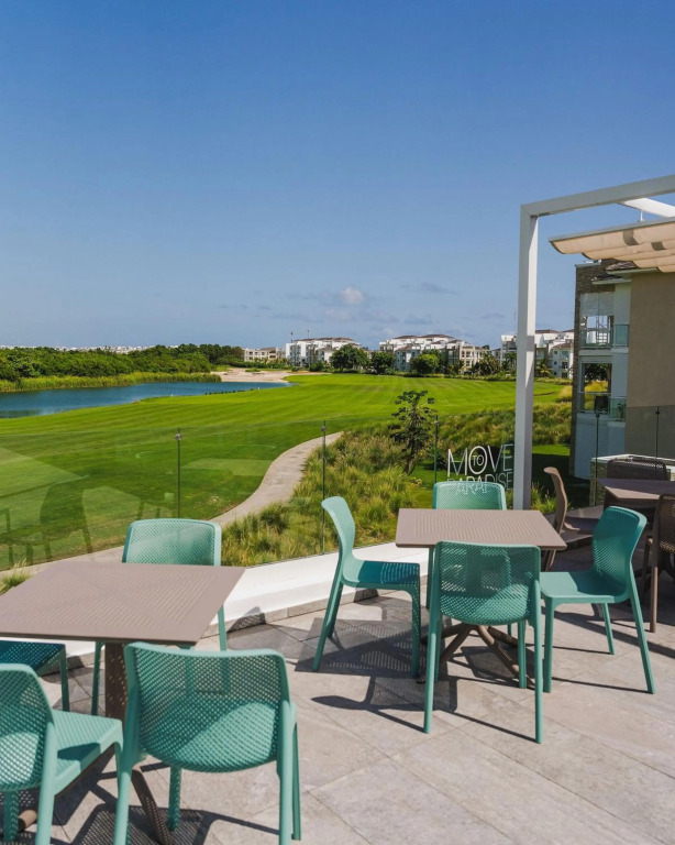 Unique 1BR Retreat w/ Pool & Golf View CP