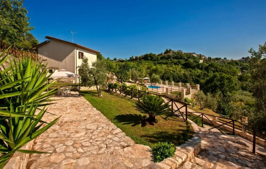 Cesoni View